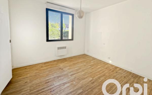 Maison à vendre    8 pièces •  Pont-Saint-Esprit