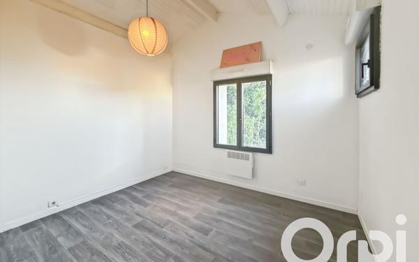 Maison à vendre    8 pièces •  Pont-Saint-Esprit