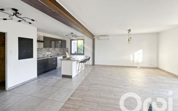 Maison à vendre    8 pièces •  Pont-Saint-Esprit