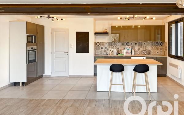 Maison à vendre    8 pièces •  Pont-Saint-Esprit