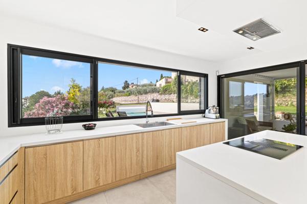 Vente Maison contemporaine Vence 6 Pièces 188 m²