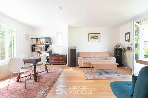 Maison de plain pied avec jardin arboré de 1400m²