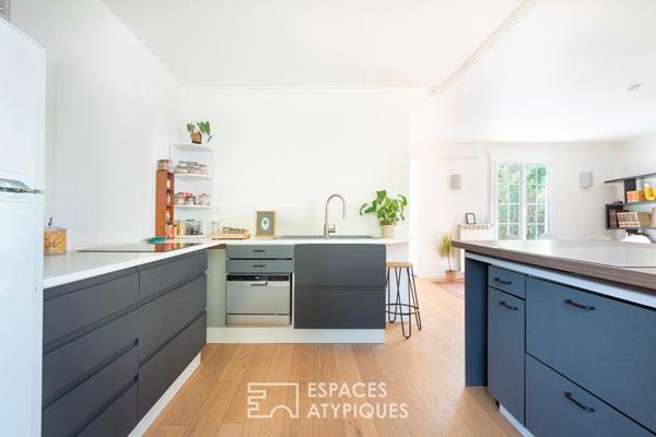 Maison de plain pied avec jardin arboré de 1400m²