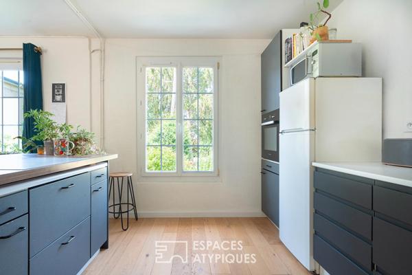 Maison de plain pied avec jardin arboré de 1400m²