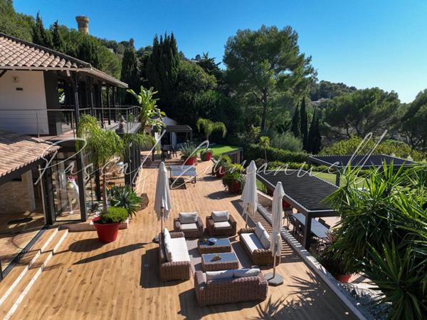 Villa Cannes 8 pièce(s) 410 m2 Cannes Californie 6 900 000 euros