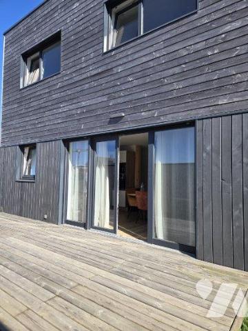 BREST, RIVE DROITE, à deux pas de la plage, maison moderne de 104m²