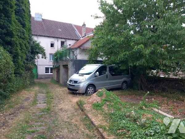 Maison à vendre à Raon-l'Étape (88110) dans les Vosges (88)

Maison en vente à Raon-l'Étape, ...