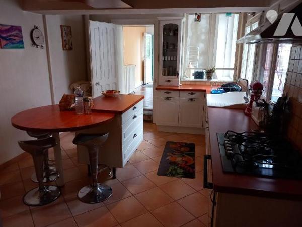 Maison à vendre à Raon-l'Étape (88110) dans les Vosges (88)

Maison en vente à Raon-l'Étape, ...