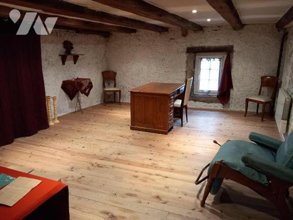 Maison à vendre à Raon-l'Étape (88110) dans les Vosges (88)

Maison en vente à Raon-l'Étape, ...