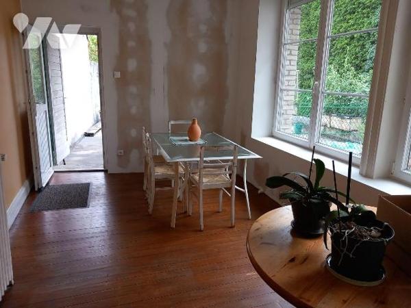Maison à vendre à Raon-l'Étape (88110) dans les Vosges (88)

Maison en vente à Raon-l'Étape, ...