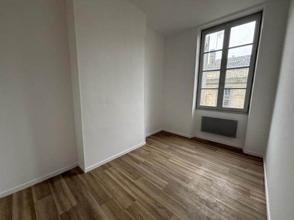 Appartement à louer 450 € CC Ste-Foy-la-Grande 2 p 49 m² DPE C