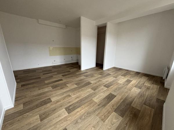 Appartement à louer 450 € CC Ste-Foy-la-Grande 2 p 49 m² DPE C
