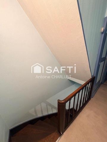 Bureau de 60m² avec un appartement de 72m² en centre ville