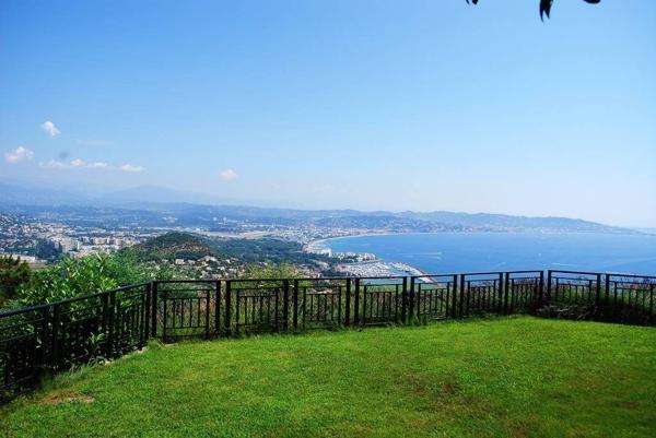 Vente Villa de luxe Théoule-sur-Mer 8 Pièces 250 m²