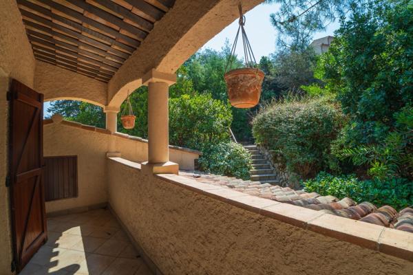 Vente Villa de luxe Théoule-sur-Mer 8 Pièces 250 m²