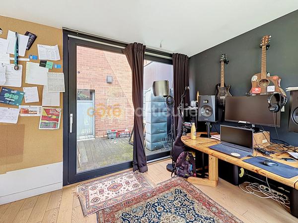 Vente
                Maison132 m² - 5 Pièces -
                    VILLENEUVE D ASCQ (59491)
