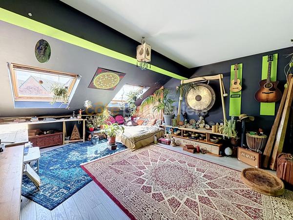 Vente
                Maison132 m² - 5 Pièces -
                    VILLENEUVE D ASCQ (59491)