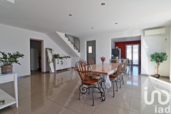 Maison 5 pièces de 136 m² à Alénya (66200)