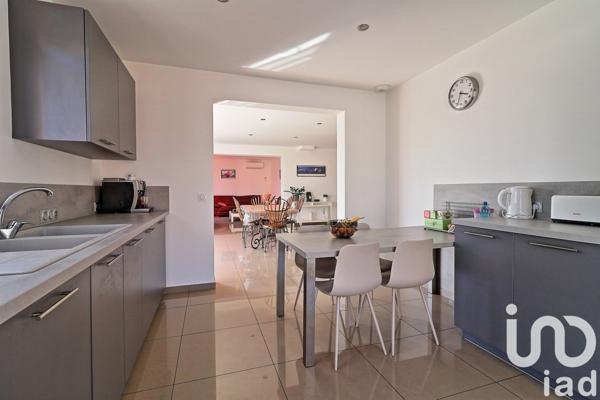 Maison 5 pièces de 136 m² à Alénya (66200)