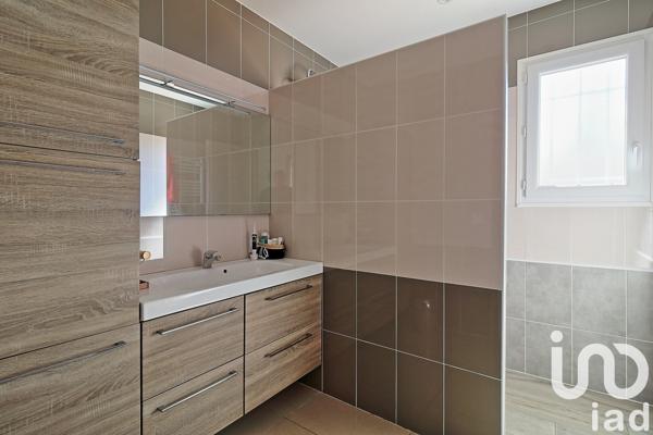 Maison 5 pièces de 136 m² à Alénya (66200)