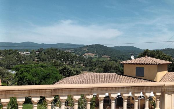 Maison à vendre    4 pièces •  Pierrefeu-du-Var