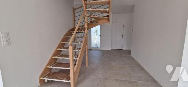 À seulement 15 minutes de Rennes et à proximité immédiate de Janzé, Guichen et de Bain-de-Breta...