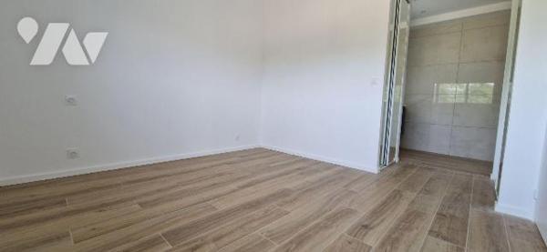 À seulement 15 minutes de Rennes et à proximité immédiate de Janzé, Guichen et de Bain-de-Breta...