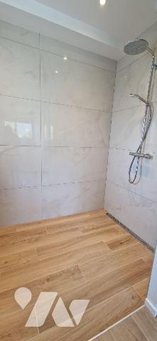 À seulement 15 minutes de Rennes et à proximité immédiate de Janzé, Guichen et de Bain-de-Breta...