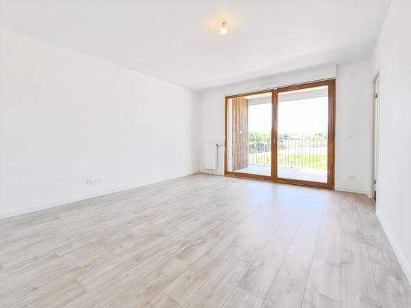 Appartement T3 année 2024 de 61 m² dans la résidence "Recto Verso" à Arpajon