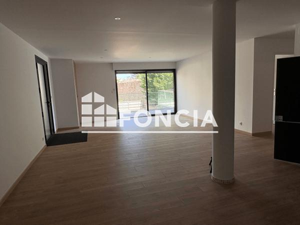 Location Appartement 3 pièces 97.7 m² - Perros Guirec 22700