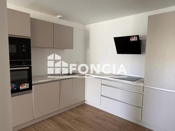 Location Appartement 3 pièces 97.7 m² - Perros Guirec 22700
