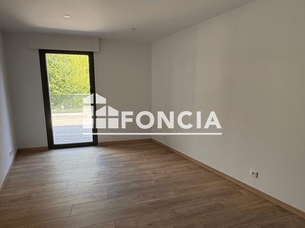 Location Appartement 3 pièces 97.7 m² - Perros Guirec 22700