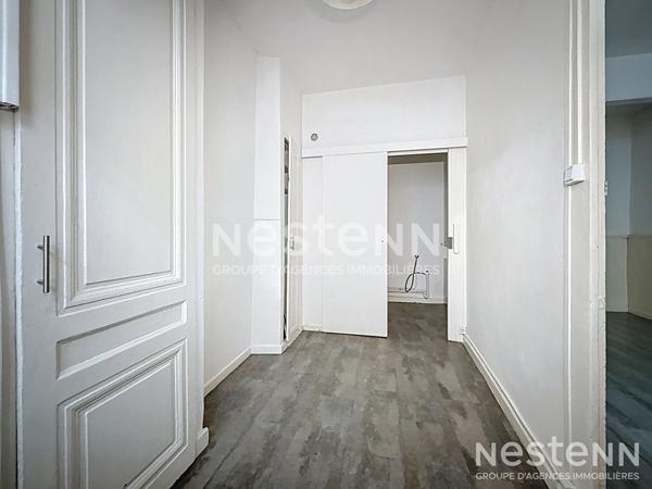 SOUS OFFRE - À VENDRE T1 Bis au calme Rue Molière, Lyon 6e - 28.5 m2