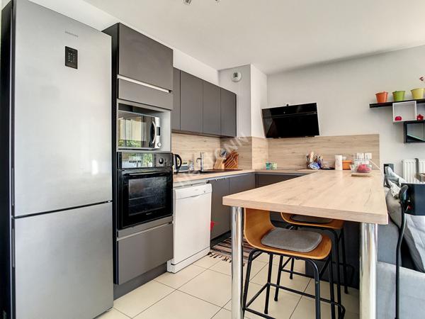 Annecy (secteur Cran Gevrier) _ Spacieux appartement 2 pièces de 61,96 m², à vendre avec terrasse et garage