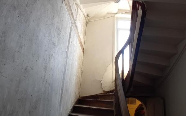 Immeuble à vendre    9 pièces •  Saint-Pol-de-Léon