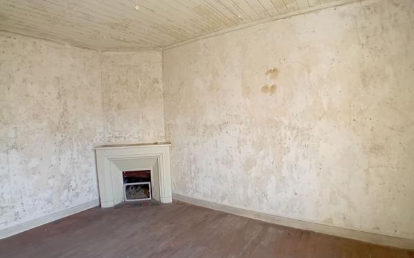 Immeuble à vendre    9 pièces •  Saint-Pol-de-Léon