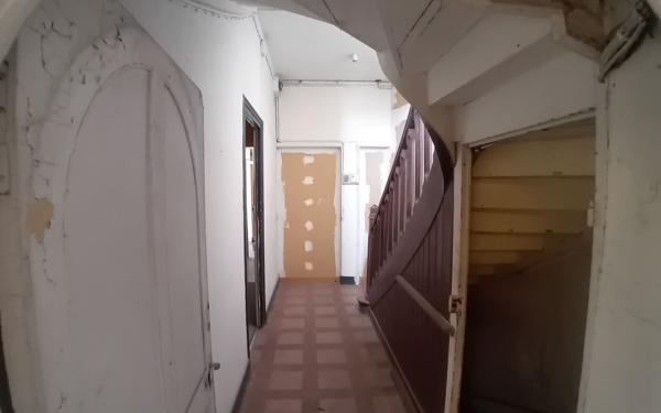 Immeuble à vendre    9 pièces •  Saint-Pol-de-Léon