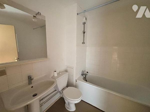 EXCLUSIVITE QUARTIER VILLEJEAN - SQUARE GUY DELFOSSE- RÉSIDENCE SECURISEE.
Venez découvrir cet...