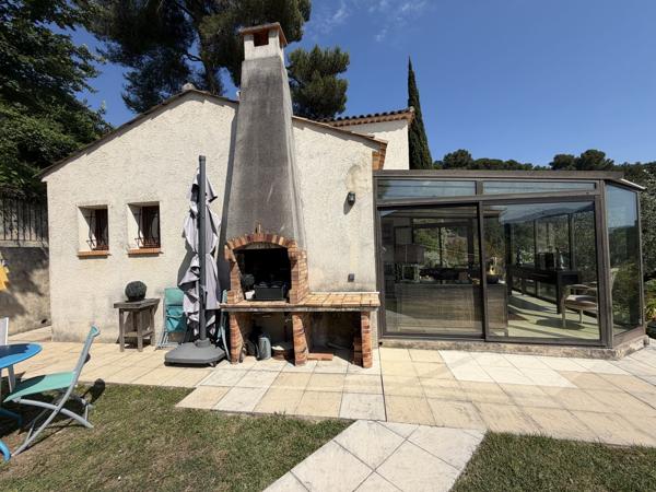 Villa provençale avec piscine et vue dégagée – La Roquette-sur-Siagne