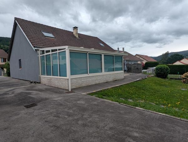 Maison de 200m2 environ avec véranda