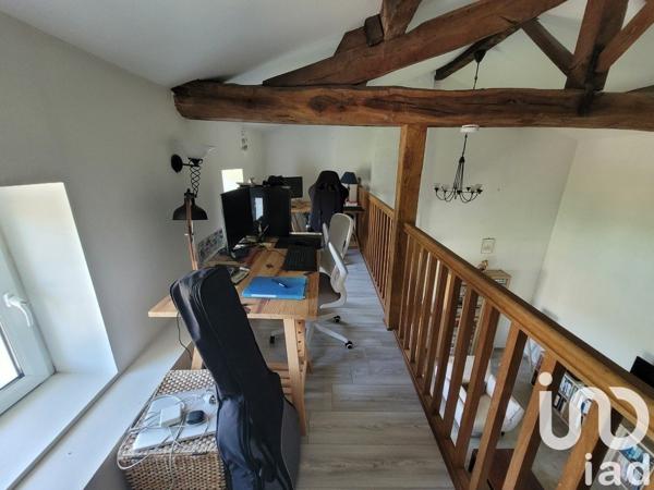 Maison 5 pièces de 132 m² à Neuvy-Bouin (79130)