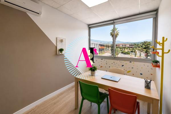 Bureau à louer à Grasse – Coworking Premium – Parking Gratuit – Climatisation – Réseau Business Inclus et autres servies