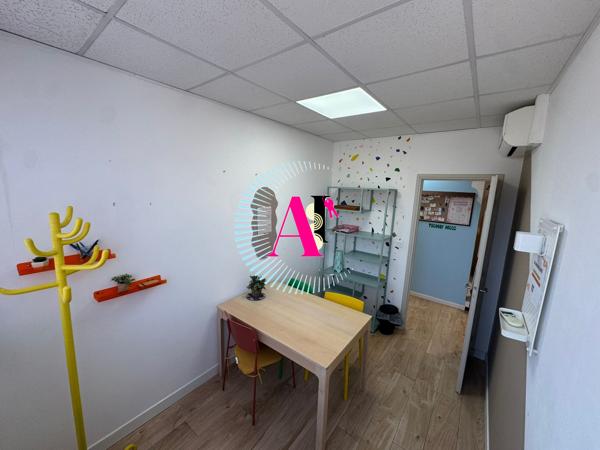 Bureau à louer à Grasse – Coworking Premium – Parking Gratuit – Climatisation – Réseau Business Inclus et autres servies