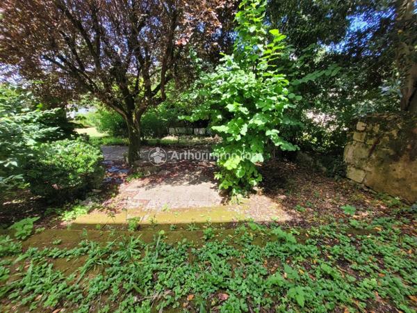 Vente Maison 6 pièces 206 m2 à Saint-Jean-d'Angély