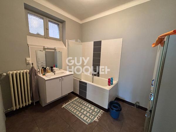 Immeuble de rapport 260 m² 4 lots Centre-ville d'Aubenas 2 000 de revenus mensuels