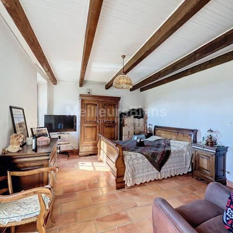 Sud Ardèche  : Maison en Pierres - Authenticité et Caractère