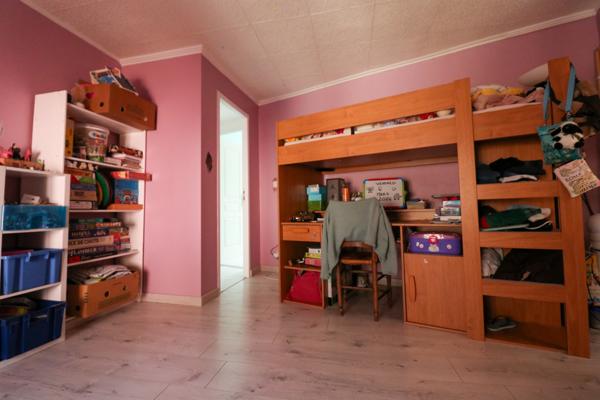 Maison familiale 5 pièces en centre village, au calme absolu