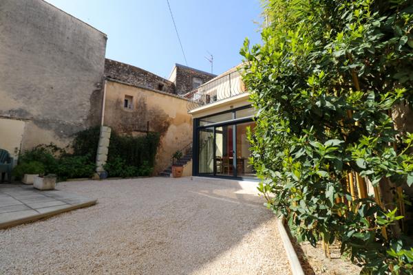 Maison familiale 5 pièces en centre village, au calme absolu