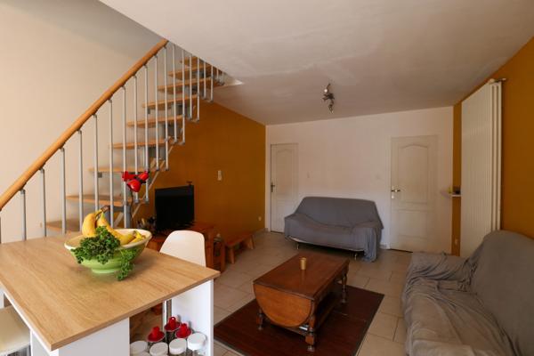 Maison familiale 5 pièces en centre village, au calme absolu