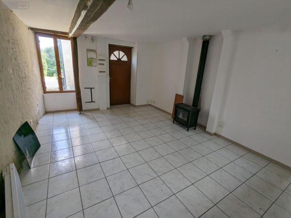 Maison restaurée à louer à Les Étilleux dans l'Eure-et-Loir (28330), ref : 5 MP   
Bourg